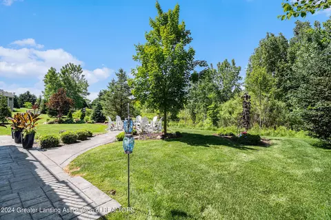 1236 Lobelia Ln, Dewitt, MI 48820 photo 35