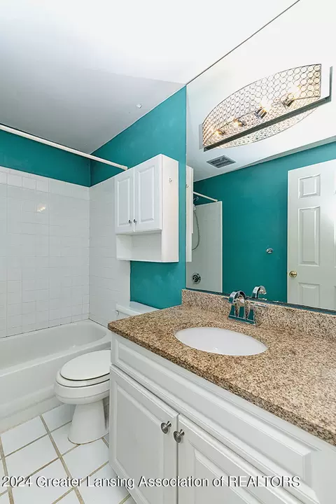 Bath - 6236 Beechfield Dr, Lansing, MI 48911 photo 1 of 2
