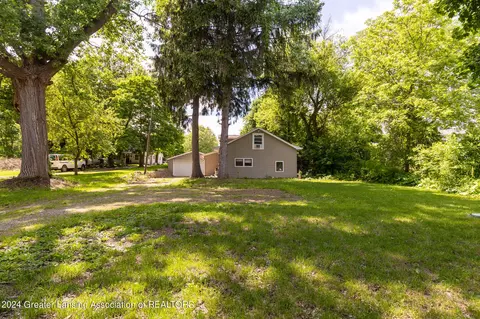 Exterior - 11316 S Us Highway 27, Dewitt, MI 48820 photo 2 of 2