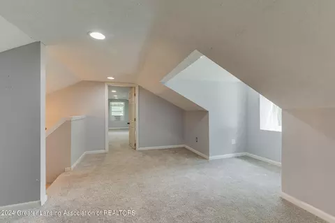 Entry Way - 11316 S Us Highway 27, Dewitt, MI 48820 photo 5 of 5