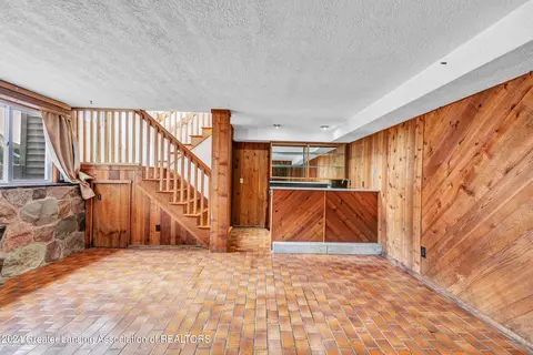 929 Dart Rd, Mason, MI 48854 photo 5