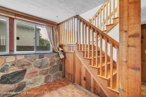 929 Dart Rd, Mason, MI 48854 photo 4