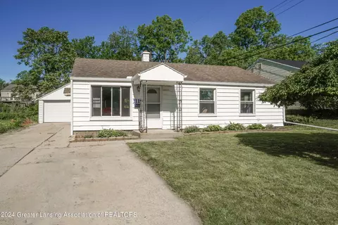 1119 Westfield Rd, Lansing, MI 48917