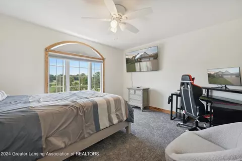 Bedroom - 3400 Hidden Ridge Dr, Dewitt, MI 48820 photo 7 of 10