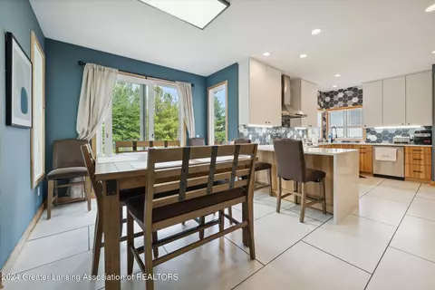 Dining - 3400 Hidden Ridge Dr, Dewitt, MI 48820 photo 2 of 2