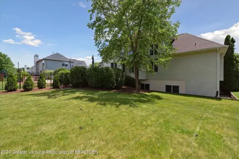 Exterior - 3400 Hidden Ridge Dr, Dewitt, MI 48820 photo 10 of 11