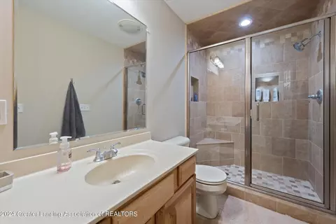 Bath - 3400 Hidden Ridge Dr, Dewitt, MI 48820 photo 7 of 7