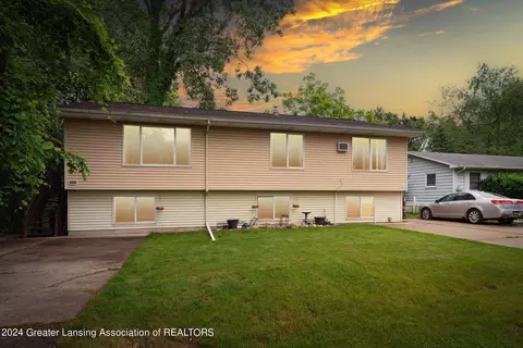 2380 West Blvd, Holt, MI 48842