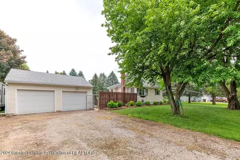 13511 Turner Rd, Dewitt, MI 48820 photo 3