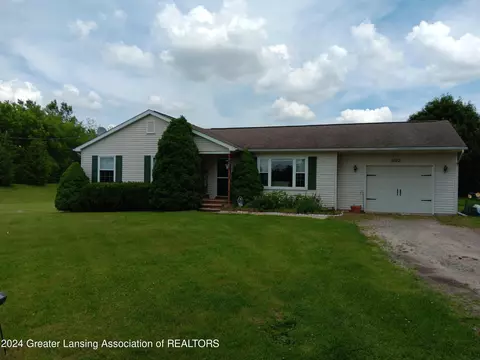 5122 Fowlerville Rd, Fowlerville, MI 48836