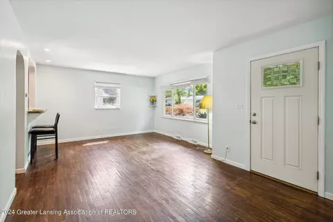 321 Ann St, Mason, MI 48854 photo 10