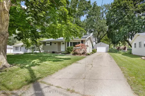 321 Ann St, Mason, MI 48854 photo 2