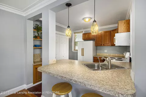 Kitchen - 224 W Maple St, Lansing, MI 48906 photo 2 of 3