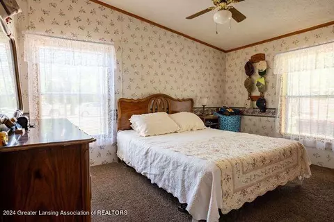 8722 Dunn Rd, Munith, MI 49259 photo 9