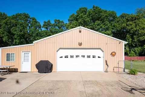8722 Dunn Rd, Munith, MI 49259 photo 19