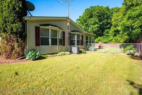 8722 Dunn Rd, Munith, MI 49259 photo 26