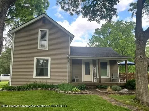 740 Forest St, Charlotte, MI 48813