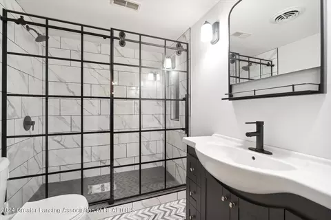 Bath - 12235 Ruppert Rd, Perry, MI 48872 photo 1 of 5