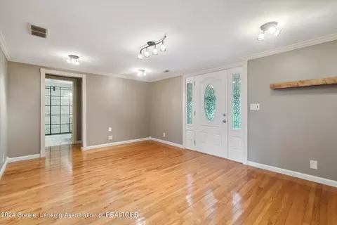 Living - 12235 Ruppert Rd, Perry, MI 48872 photo 2 of 6