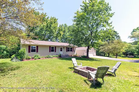 Exterior - 6833 E Howe Rd, Bath, MI 48808 photo 6 of 8
