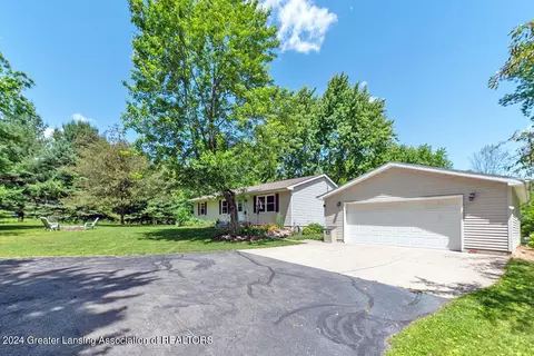 Exterior - 6833 E Howe Rd, Bath, MI 48808 photo 2 of 8