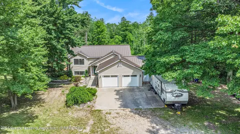 1885 S 8 Mile Rd, Breckenridge, MI 48615