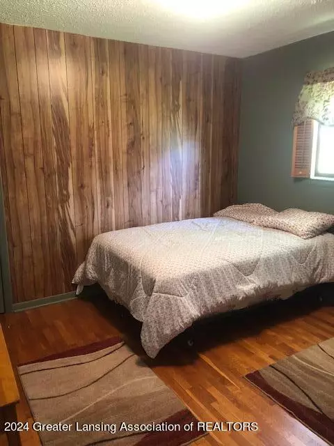 Bedroom - 1425 Cloverleaf Rd, Lansing, MI 48906 photo 6 of 7