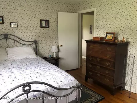 Bedroom - 1425 Cloverleaf Rd, Lansing, MI 48906 photo 5 of 7