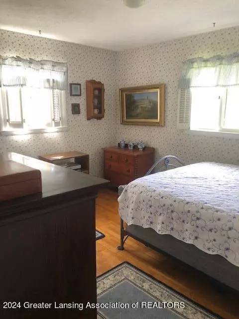 Bedroom - 1425 Cloverleaf Rd, Lansing, MI 48906 photo 1 of 7