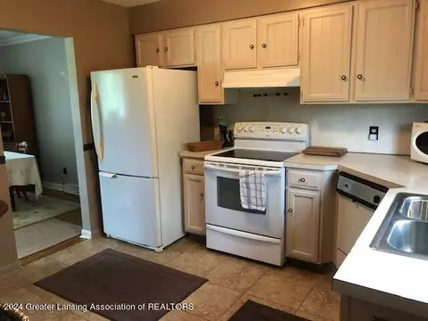 Kitchen - 1425 Cloverleaf Rd, Lansing, MI 48906 photo 1 of 4