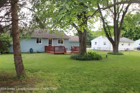 Exterior - 1425 Cloverleaf Rd, Lansing, MI 48906 photo 8 of 8