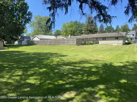 326 N Jeffery Ave, Ithaca, MI 48847 photo 9