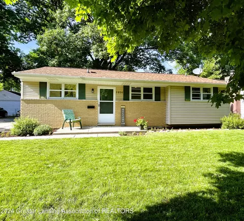 1924 Holly Way, Lansing, MI 48910