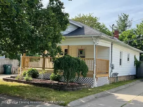 1007 W Barnes Ave, Lansing, MI 48910
