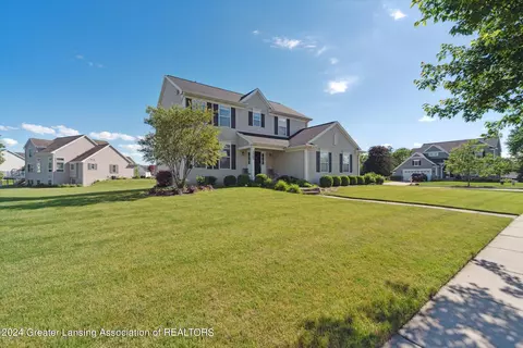 1265 Lobelia Ln, Dewitt, MI 48820 photo 2