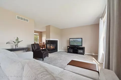1265 Lobelia Ln, Dewitt, MI 48820 photo 10