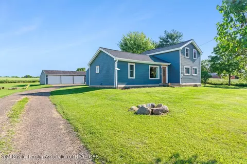 6870 Steele Hwy, Eaton Rapids, MI 48827