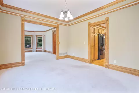 Living - 13187 S Lowell Rd, Dewitt, MI 48820 photo 4 of 11