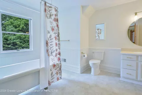 Bath - 13187 S Lowell Rd, Dewitt, MI 48820 photo 9 of 15
