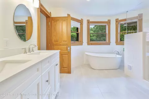 Bath - 13187 S Lowell Rd, Dewitt, MI 48820 photo 4 of 15