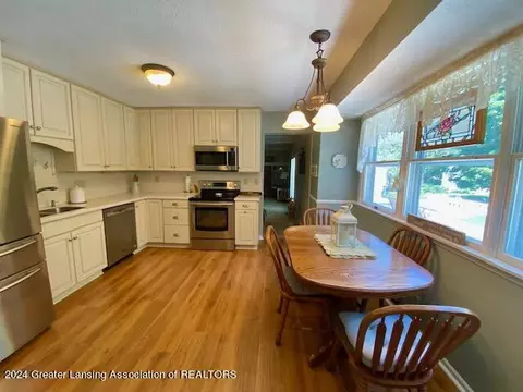 7646 Jon Scott Dr, Grand Ledge, MI 48837 photo 10
