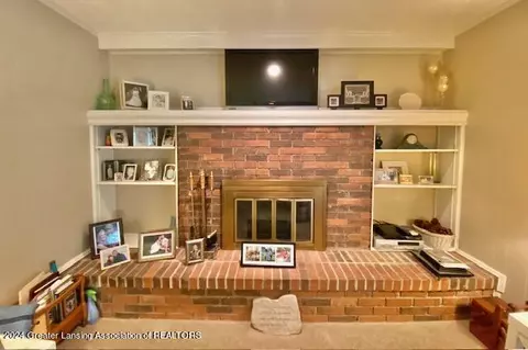 7646 Jon Scott Dr, Grand Ledge, MI 48837 photo 12