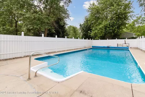 Exterior - 522 Looking Glass Glen Dr, Dewitt, MI 48820 photo 13 of 25