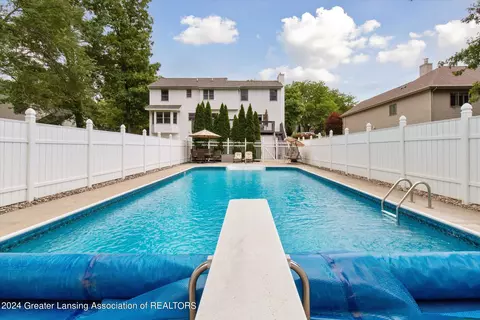 Exterior - 522 Looking Glass Glen Dr, Dewitt, MI 48820 photo 14 of 25