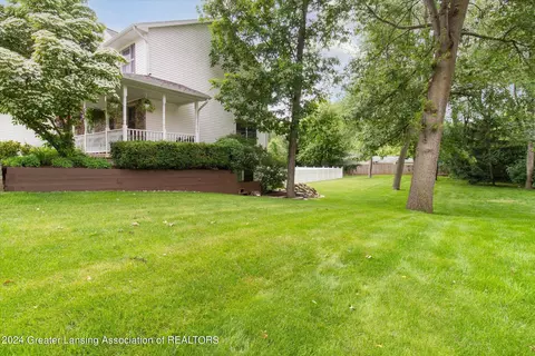 Exterior - 522 Looking Glass Glen Dr, Dewitt, MI 48820 photo 11 of 25