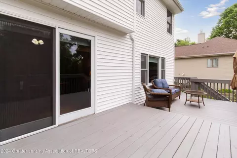 Exterior - 522 Looking Glass Glen Dr, Dewitt, MI 48820 photo 19 of 25