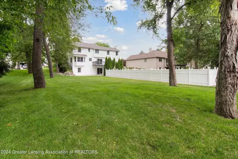 Exterior - 522 Looking Glass Glen Dr, Dewitt, MI 48820 photo 8 of 25