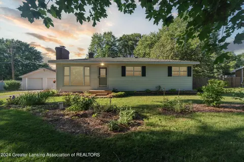 11195 Plains Hwy, Eaton Rapids, MI 48827