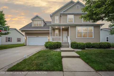3834 Caracara Ln, East Lansing, MI 48823