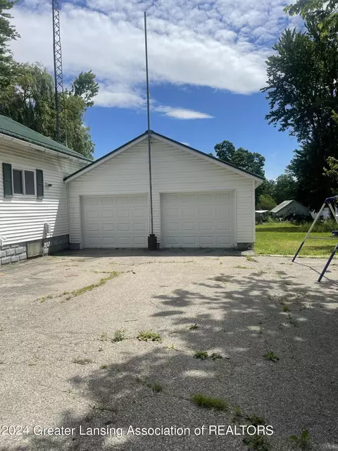 Undisclosed, Ithaca, MI 48847 photo 2